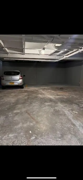 Apartamento En Laureles 2Br Con Rooftop Y Piscina 702 Medellín Daire