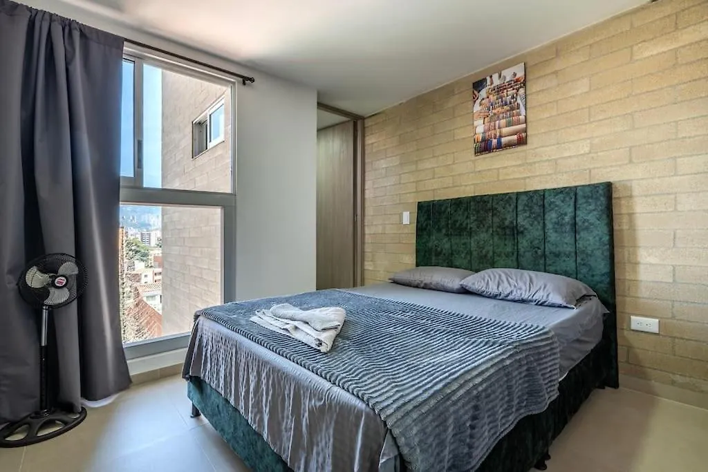 Apartamento En Laureles 2Br Con Rooftop Y Piscina 702 Medellin